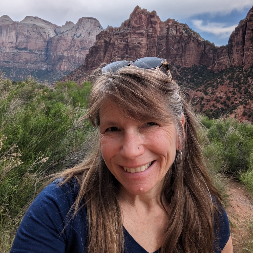 Meet your Posher, Cindy priceless!